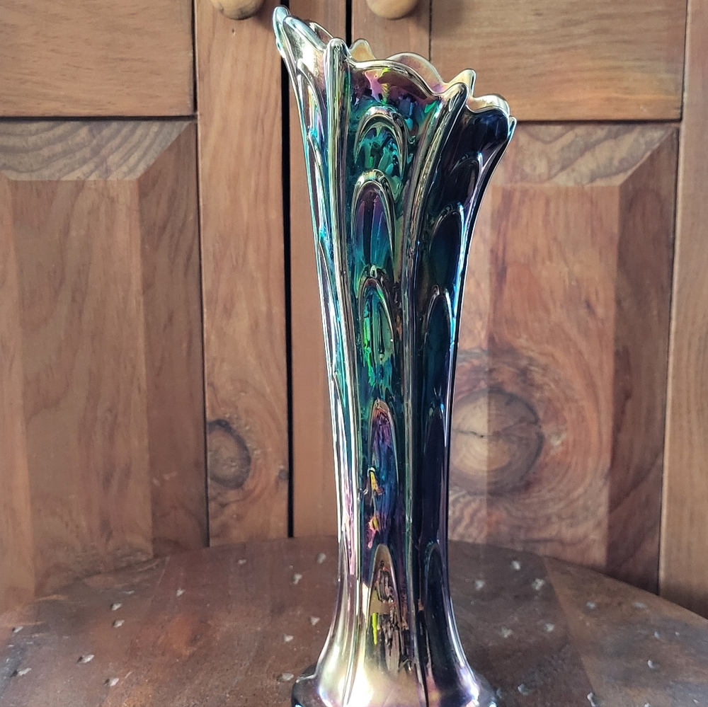 Fenton Carnival Glass Vase - Picture 7 of 14